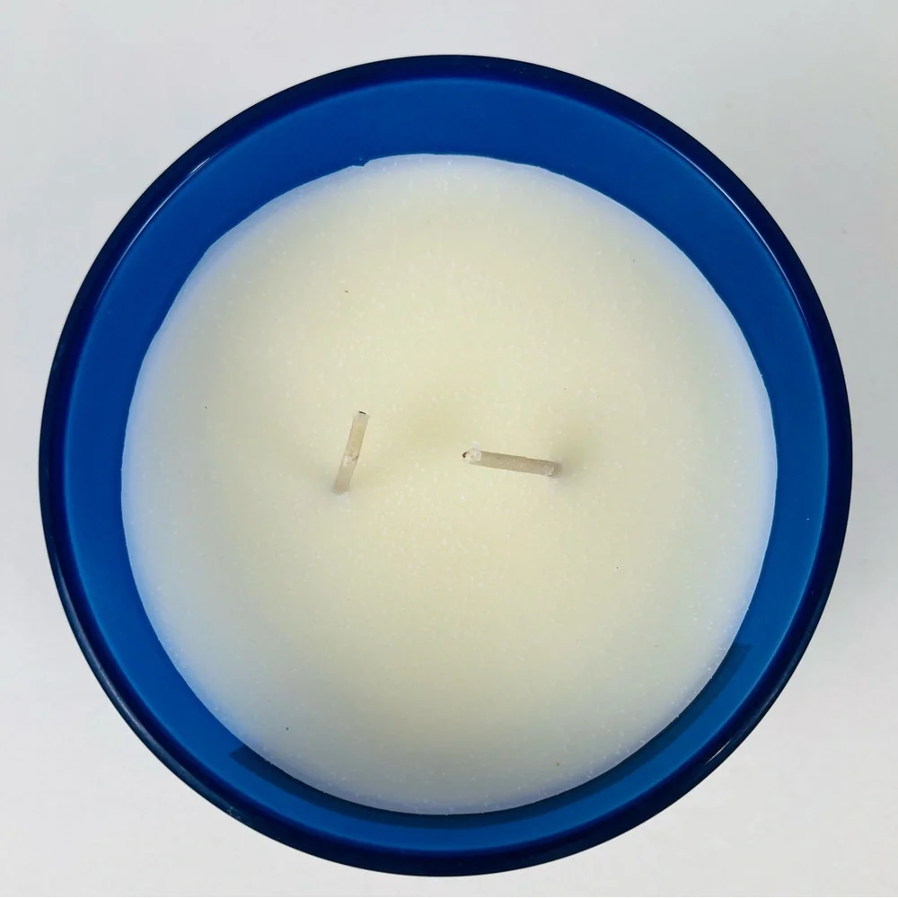 NWT Sand + Fog Ocean Mist Candle 2 Wick 12oz Blue Jar Ocean Wave Wood Lid